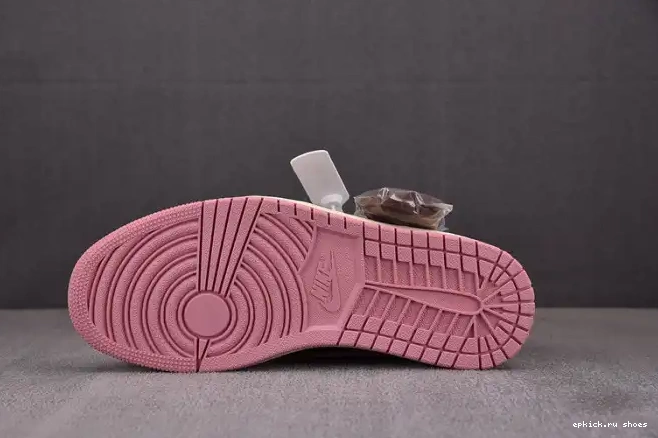 Cheap SP x DZ4137-206 OG Travis AJ Scott Low 1 0419